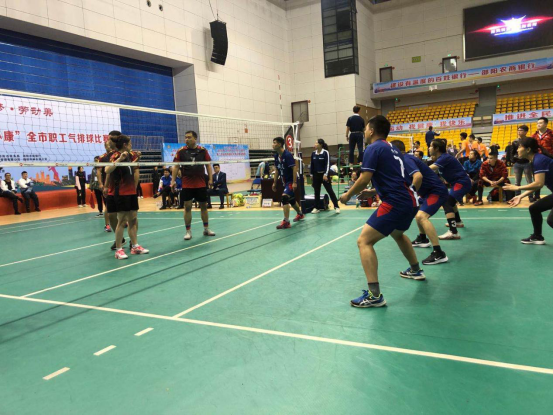 2020年中国梦·劳动美“推进全民健身·奔向全面小康”全市职工气排球比赛决赛开打！