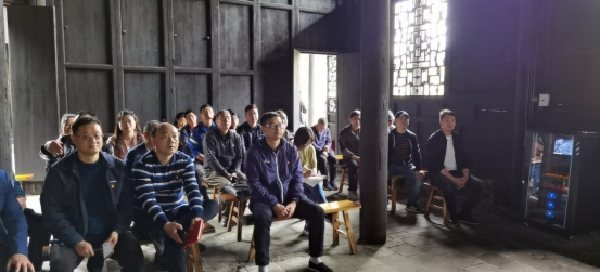 “学史增信、参观红色基地”市全民健身服务中心党支部4月主题党日活动